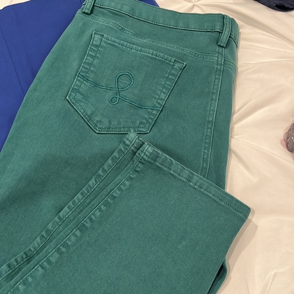Like new Lilly Pulitzer Evergreen Jeans in size 16 - Picture 2 of 5